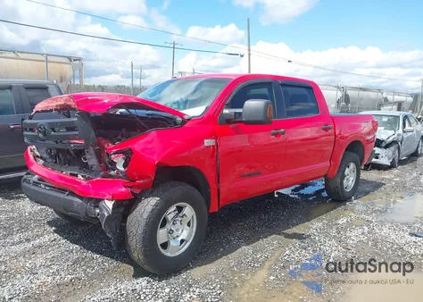 2013 Toyota Tundra Grade 5.7L V8 z USA, uszkodzony, nr VIN 5TFDW5F17DX272457
